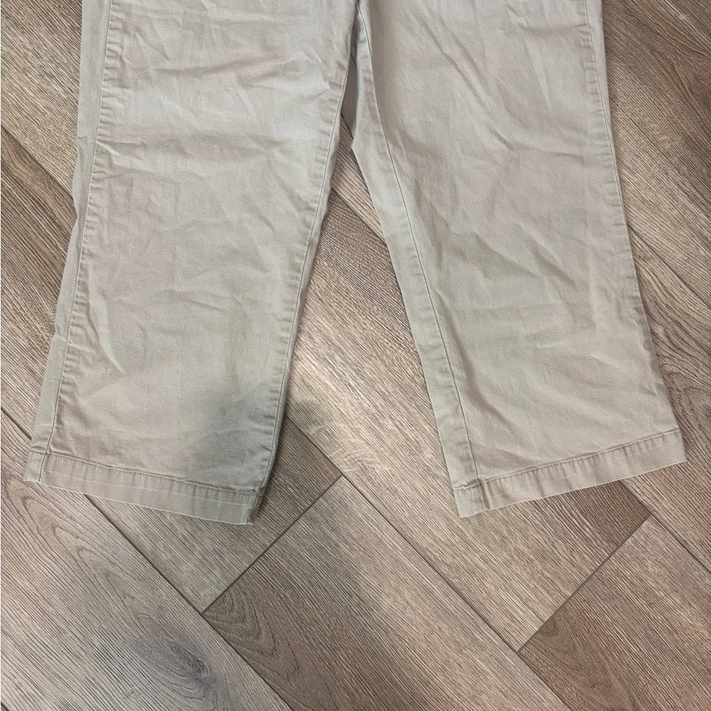 Dockers Tan Beige Capri Pants - Picture 4 of 5